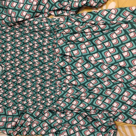 Green Maxi Printed Dress-BUNDLE ONLY! - Picture 6 of 7